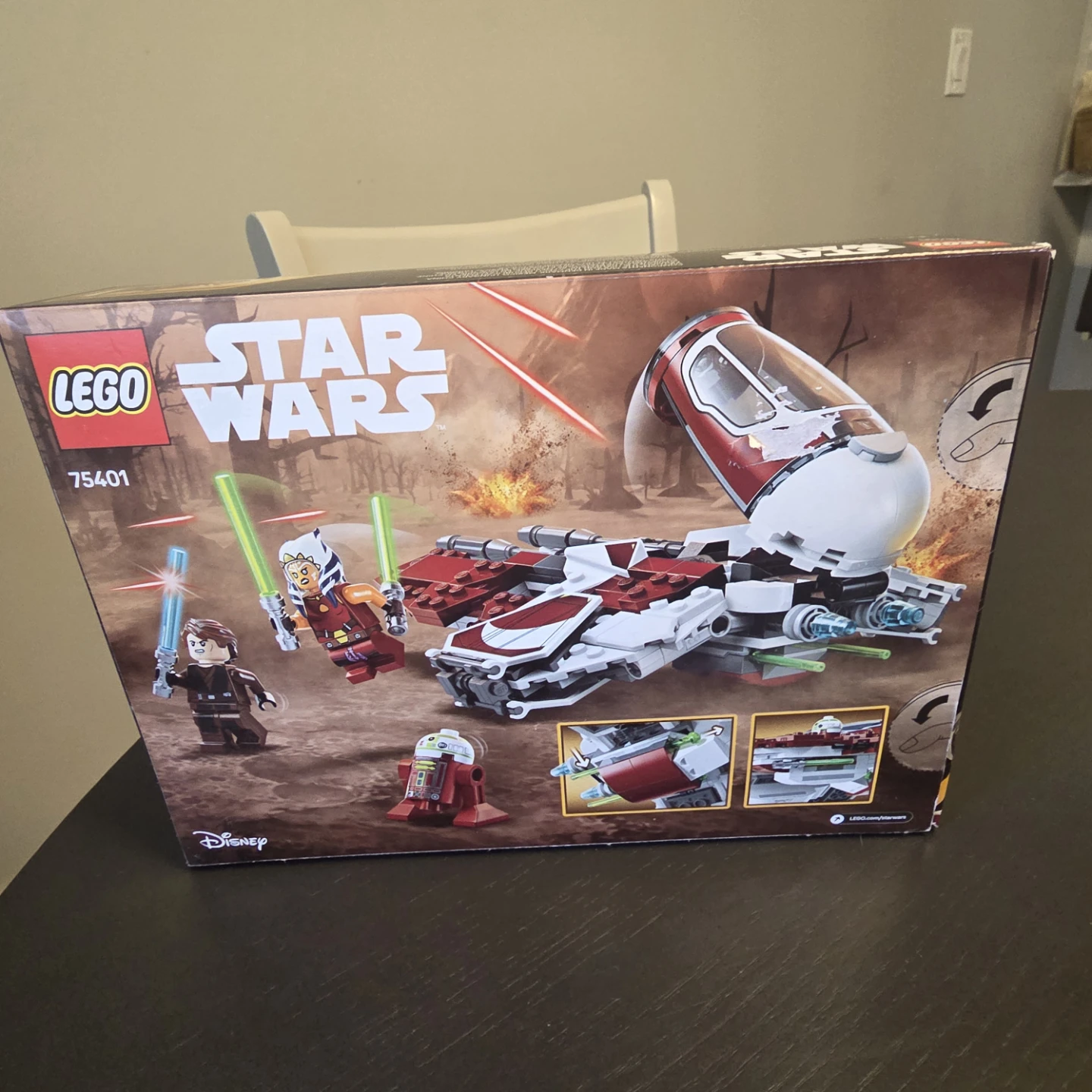 LEGO Star Wars Ahsoka's Jedi Interceptor Set 75401 - photo 3