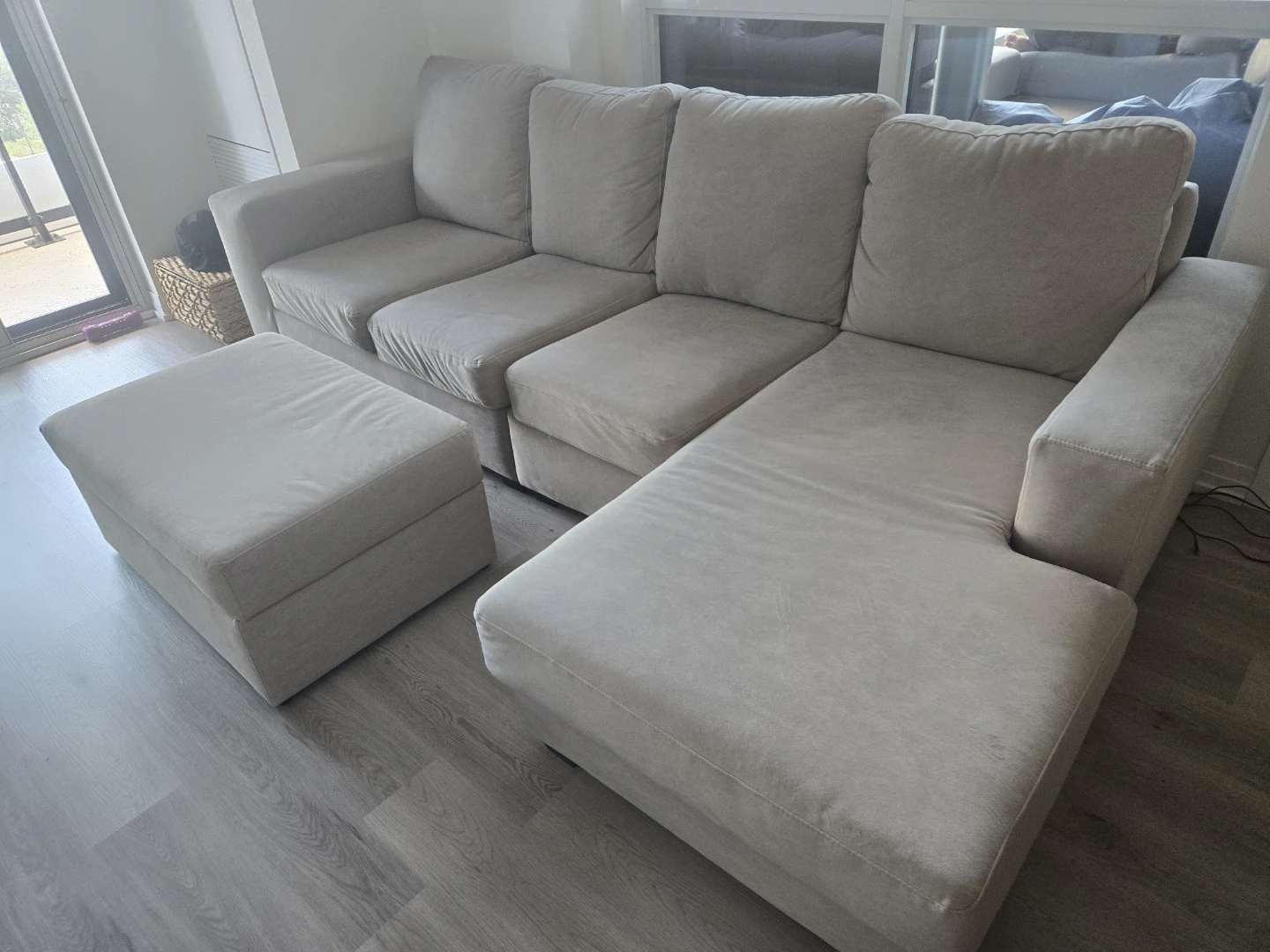 Sectional Sofa with Ottoman - photo 5