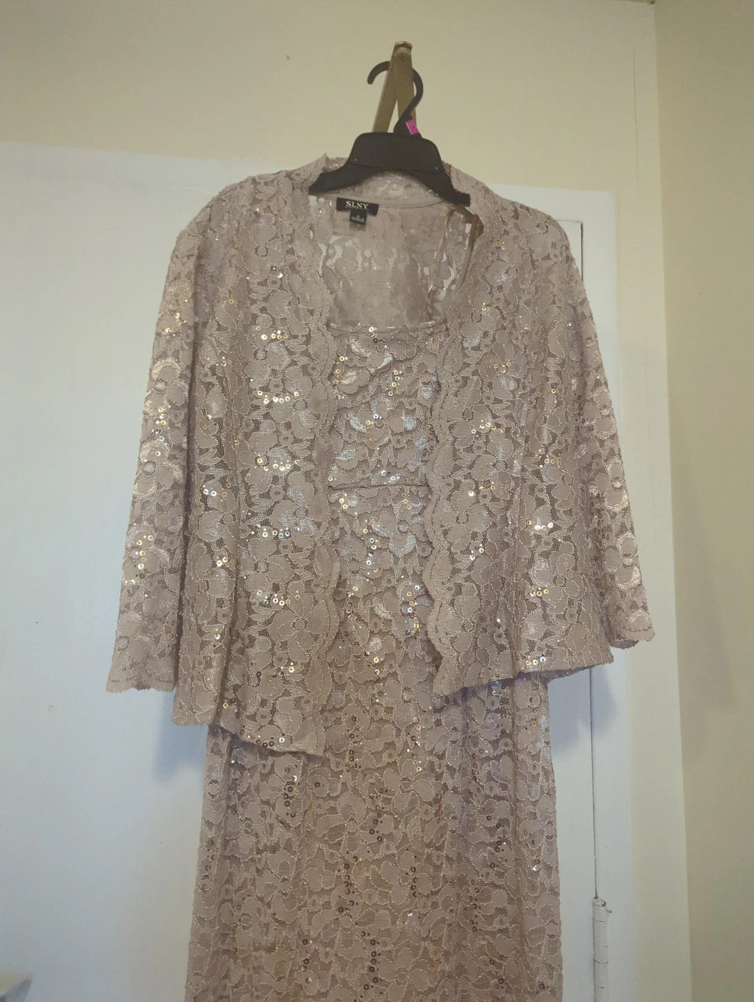 SLNY Lace Sequin Dress Size 6 - photo 3
