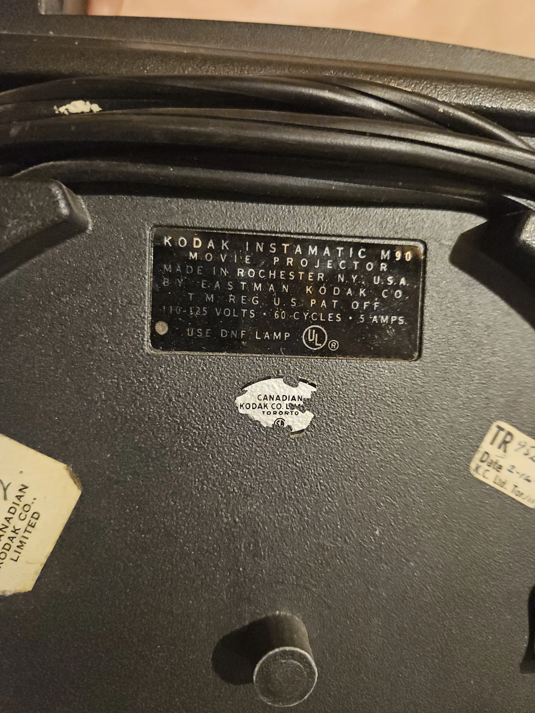 Kodak Instamatic M90 Movie Projector - photo 3