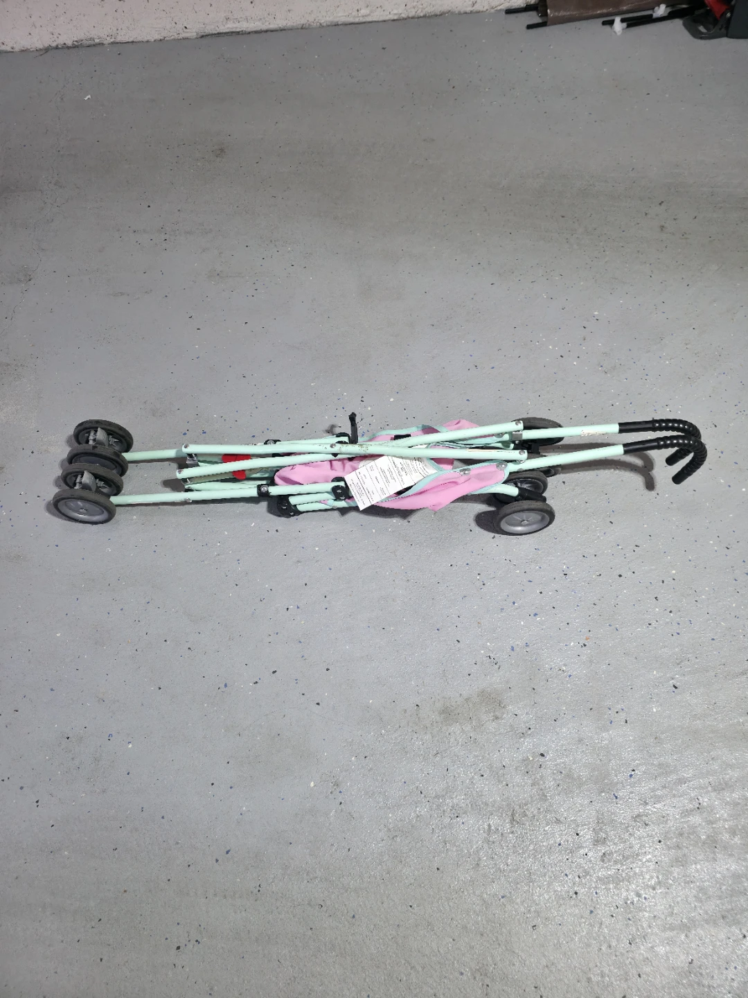 USED - Lightweight Baby Stroller - photo 4