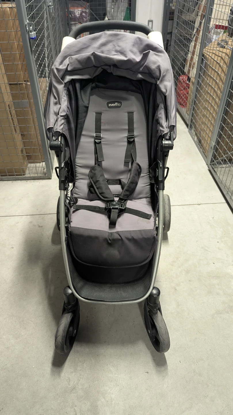 Evenflo Stroller - photo 2