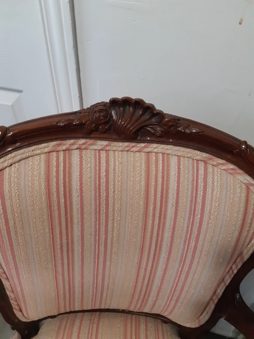 Vintage Accent Chair - photo 2