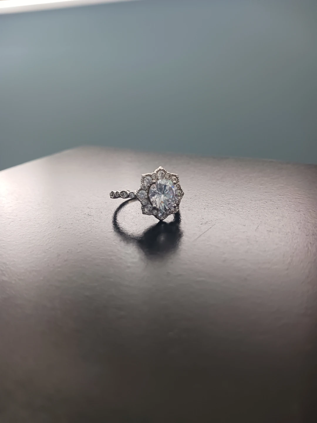 Sparkling Halo  Ring -7 -7.5