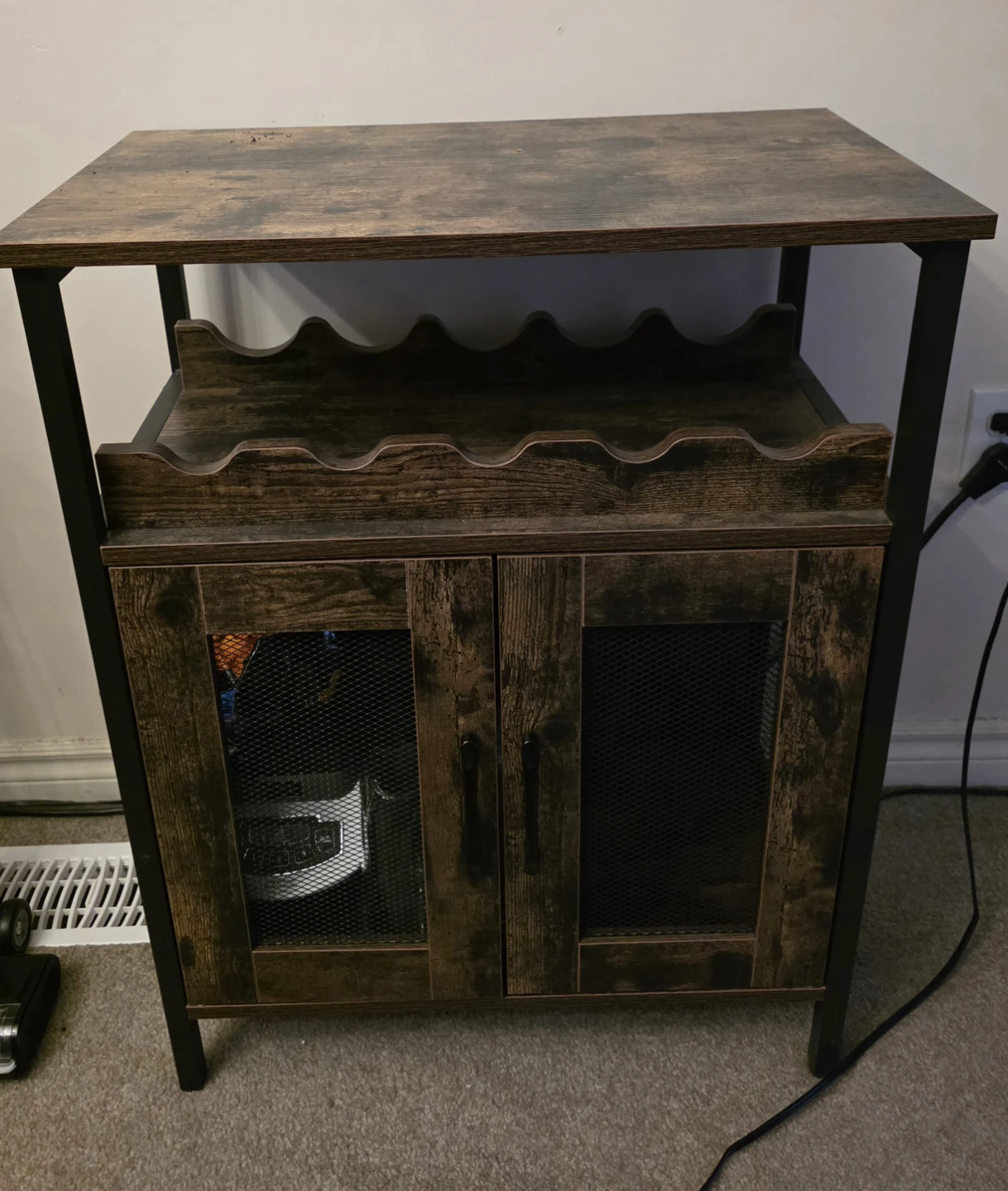 Wine/bar cabinet/storage