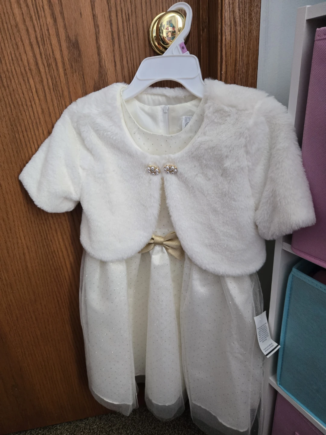 Girl dress size 6