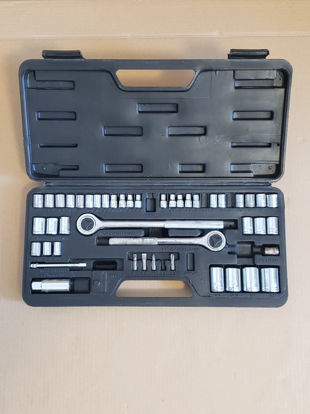 46 Pisces Socket Set with Case - photo 2