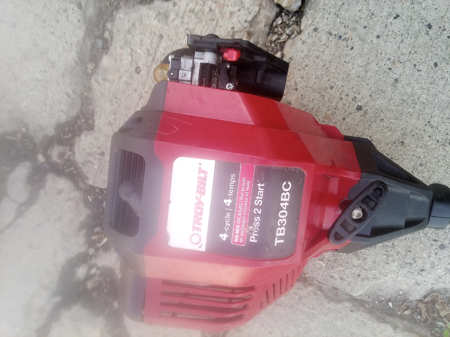 Troy-Bilt 4 stroke & Two 2 stroke gas trimmers