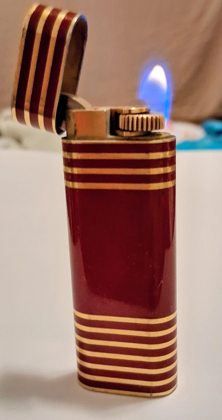 Vintage collectible Cartier  "Les Must de Cartier" Lighter
