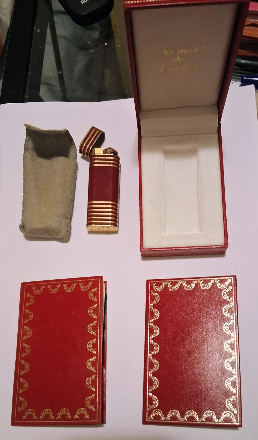 Vintage collectible Cartier  "Les Must de Cartier" Lighter - photo 2