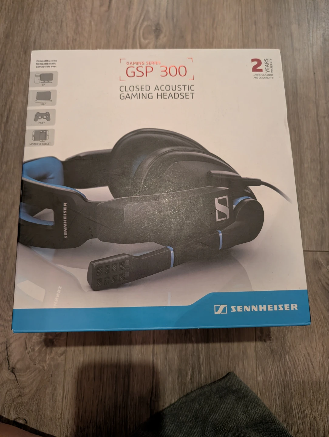 Sennheiser GSP 300 Closed Acoustic Gaming Headset