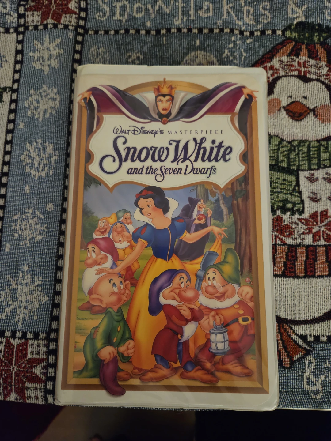 Disney's Snow White and the Seven Dwarfs VHS Tape