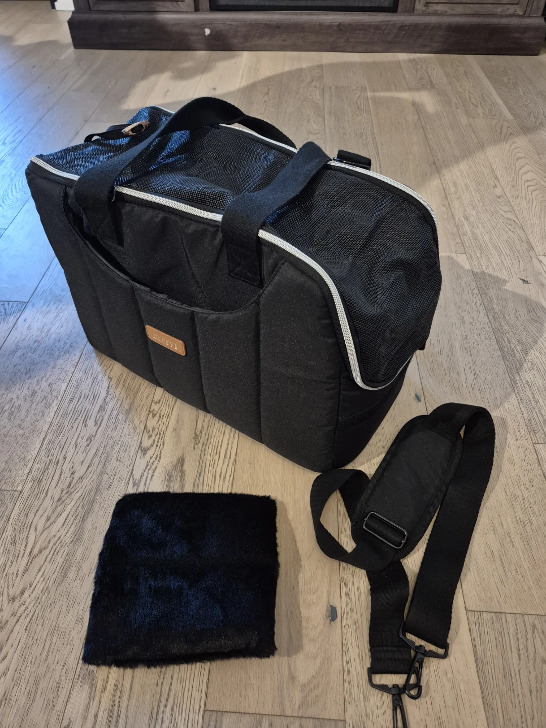 Black Pet Carrier Bag with Shoulder Strap - photo 4