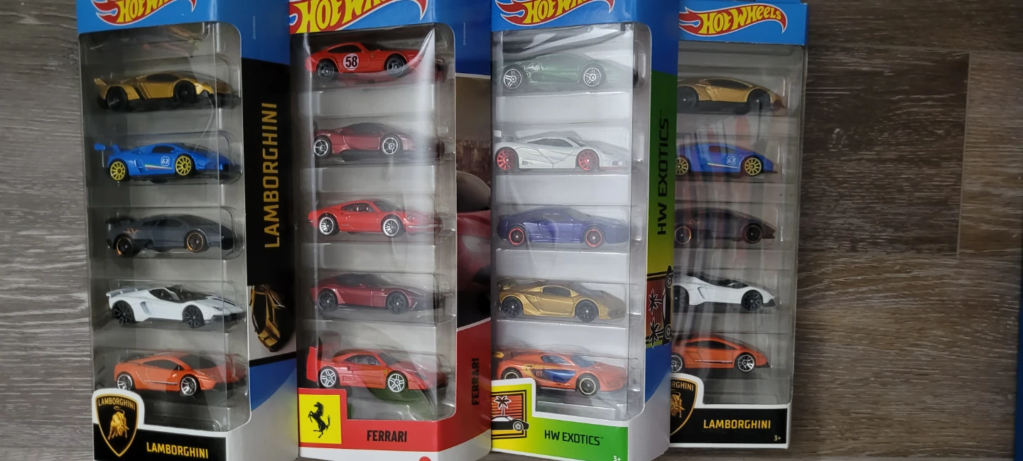 Hot Wheels 5 pack Ferrari Lamborghini Exotics Hotwheels