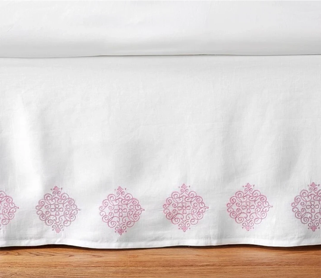 Pottery Barn Kids Cassandra Belgian Linen Bed Skirt - White - photo 2