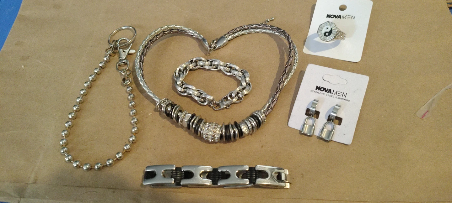 Silver and Black Jewelry Set - photo 2