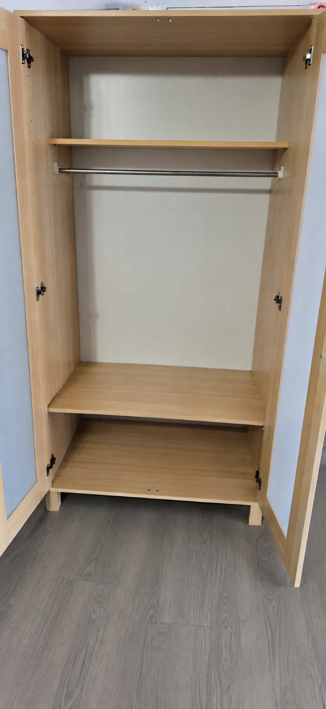 Light Wood Double Door Wardrobe with Frosted Glass - photo 3