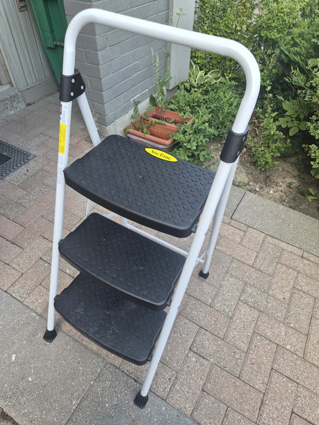 Soctone 3 Step Ladder with Handle - photo 2