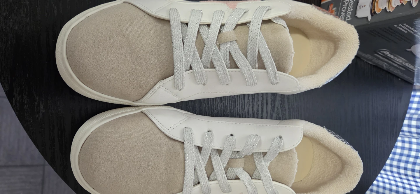 Steve Madden White & Tan Star Sneakers - photo 5