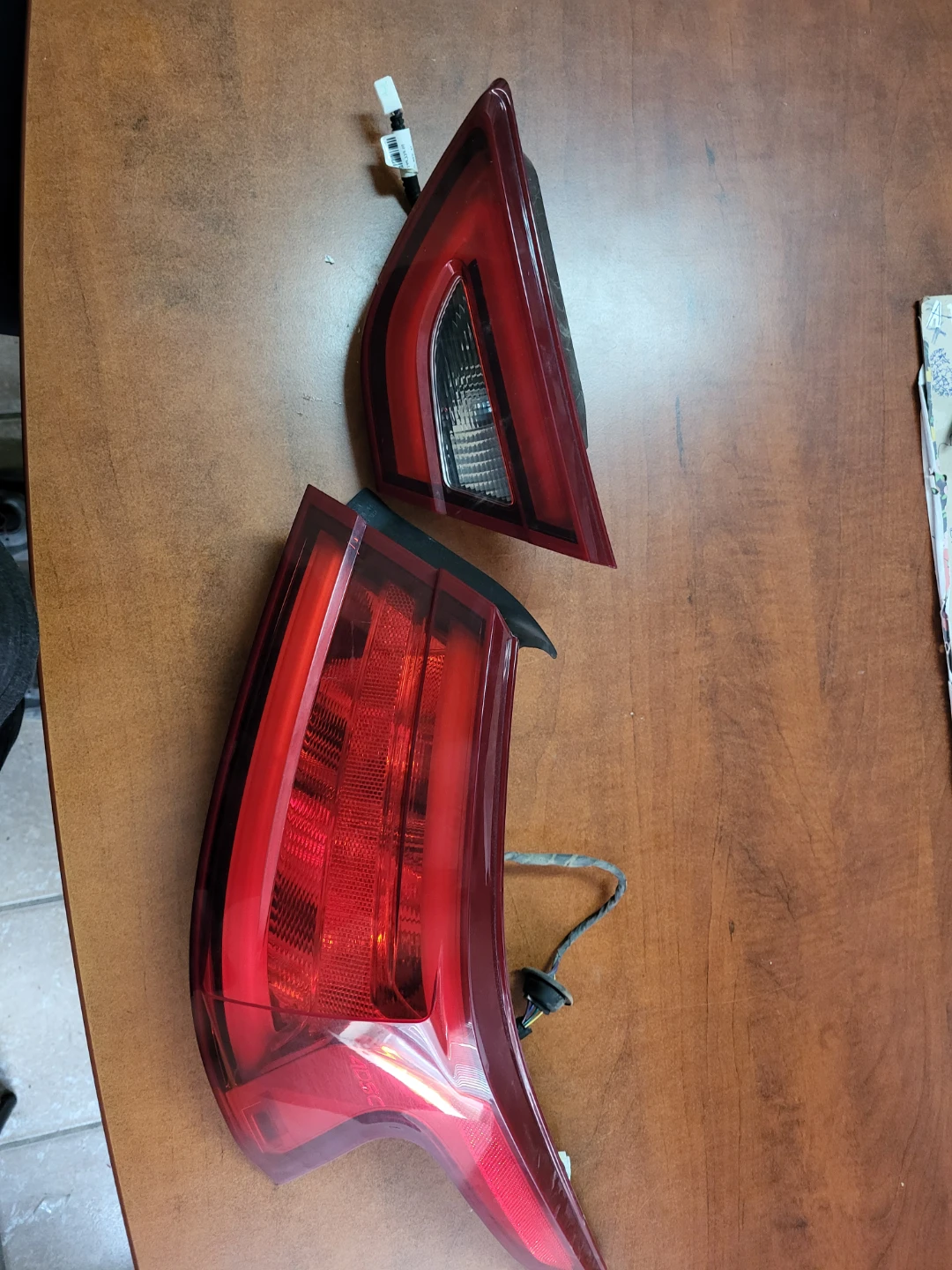 2016 nissan maxima  back right side  light assembly