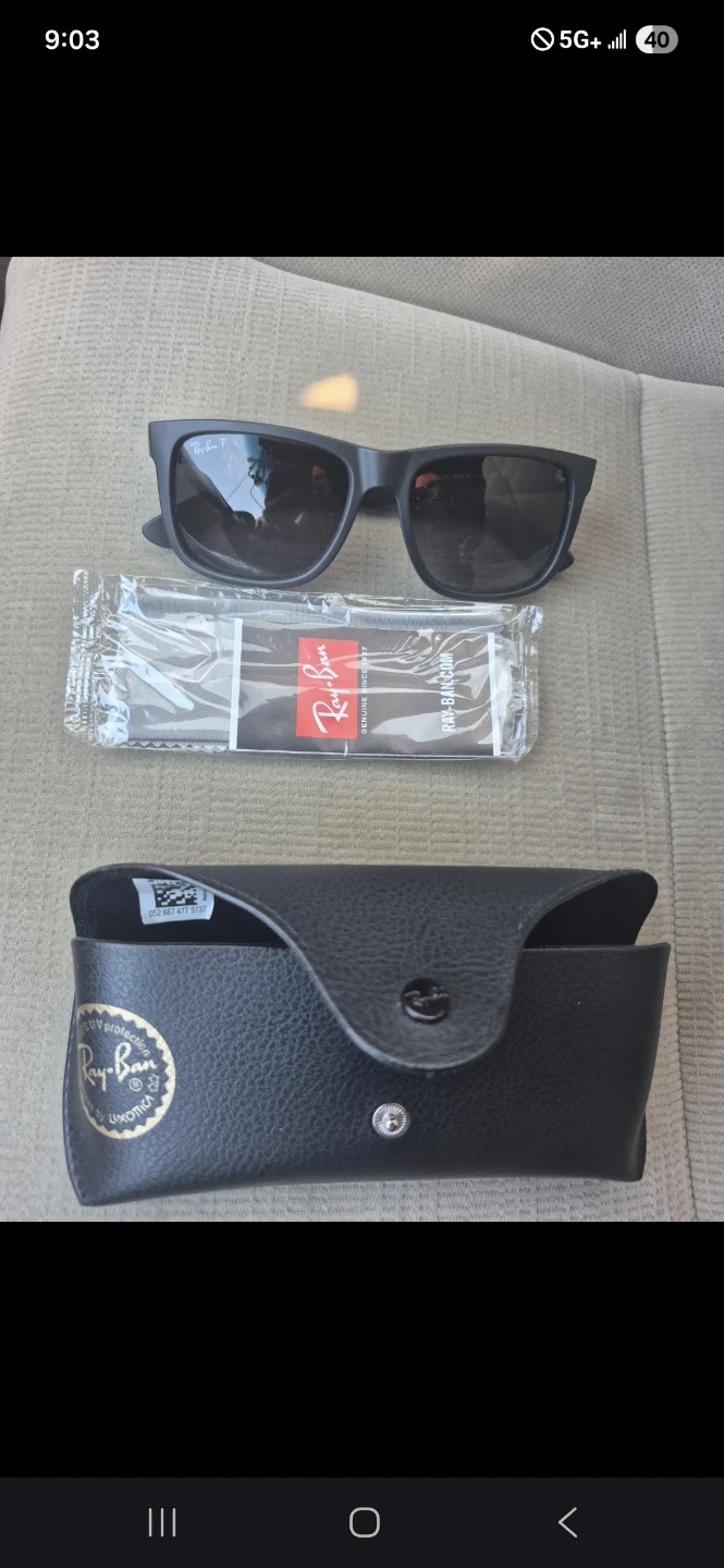 Ray-Ban Sunglasses with Case