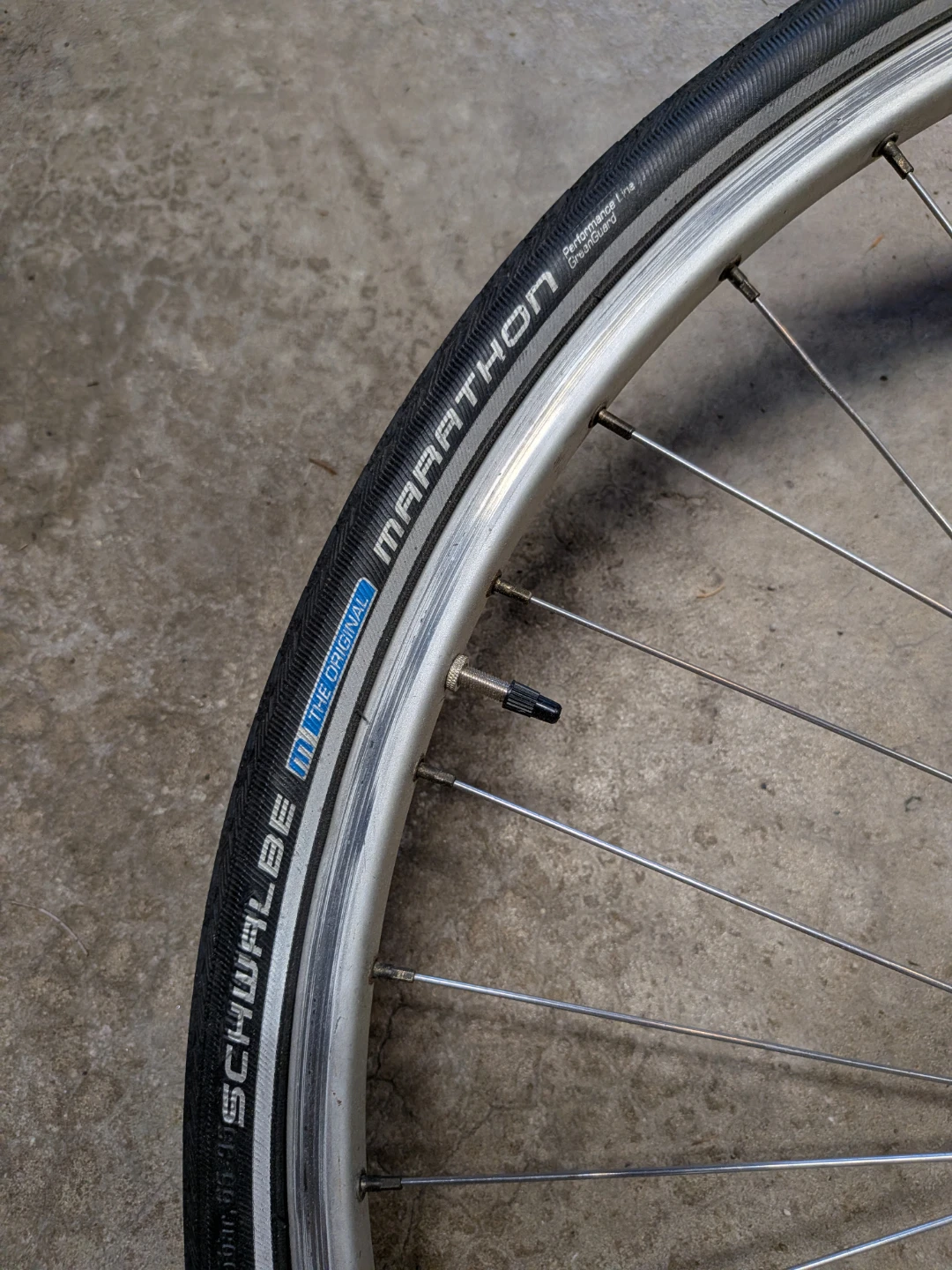 Schwalbe Marathon 27x1.25" Bicycle Tires (2) - photo 3