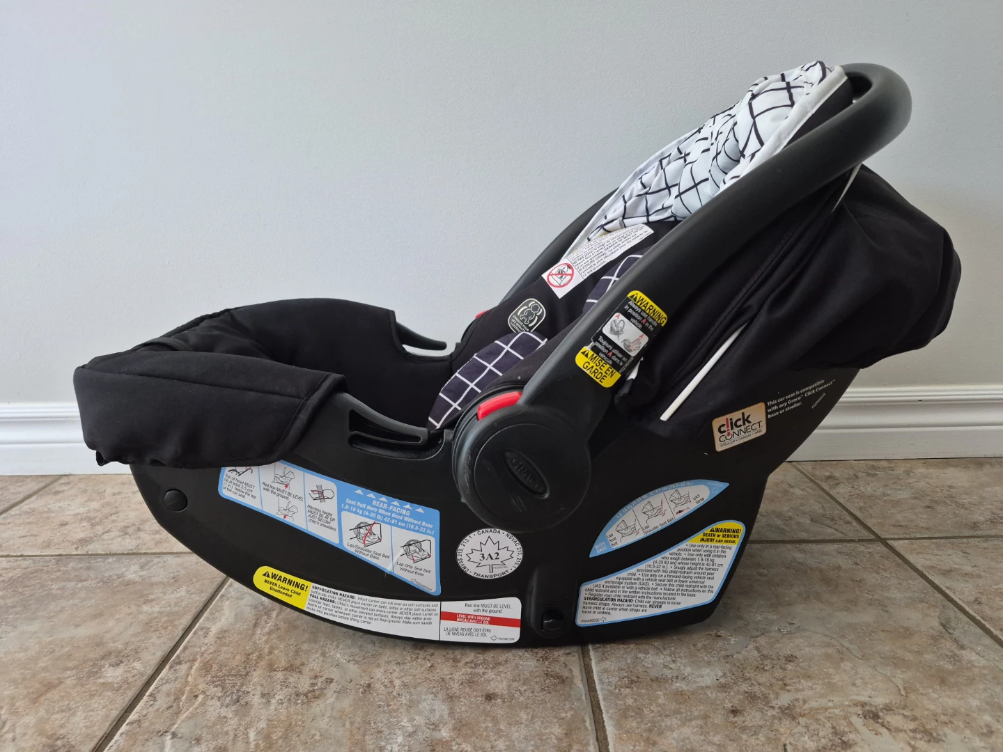 Graco SnugRide 35LX Infant Car Seat + TWO Bases — $250 - photo 3