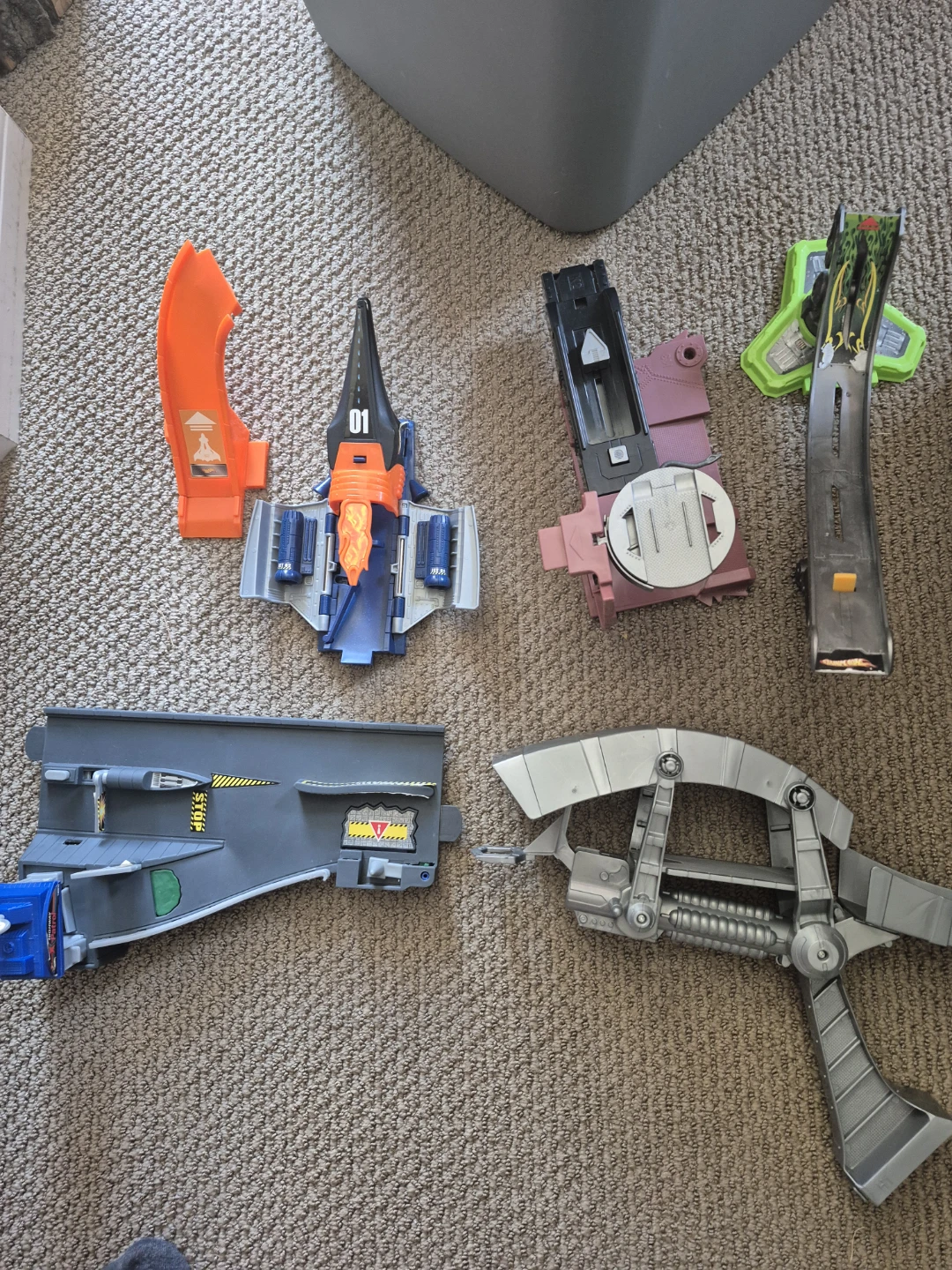 Hot Wheels Assorted Track and Playset Pieces - photo 2