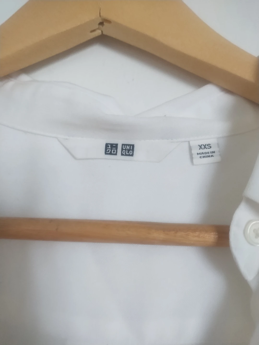 UNIQLO White Long Sleeve Button-Up Shirt XXS - photo 2