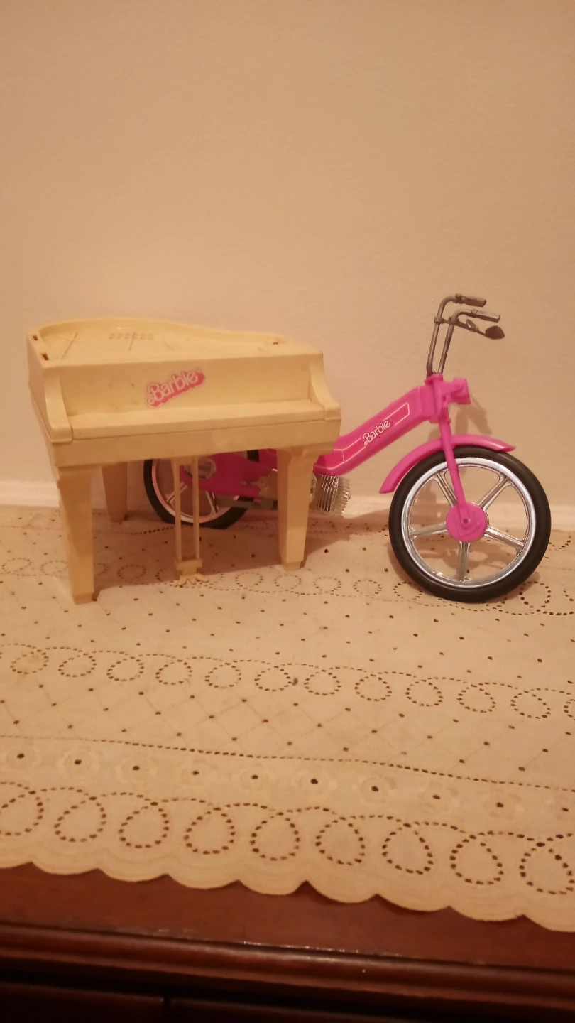 Vintage Barbie Accessories - photo 2