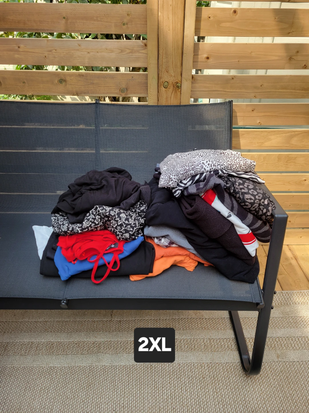 Ladies Clothing (M-2XL) 25 cents to $2 per item - photo 3