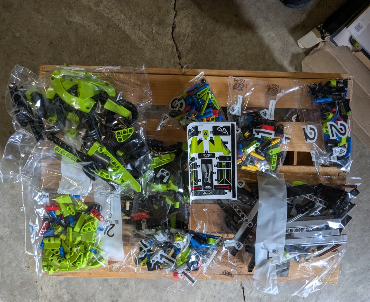 Lego technic Lamborghini Huracan unused - photo 3