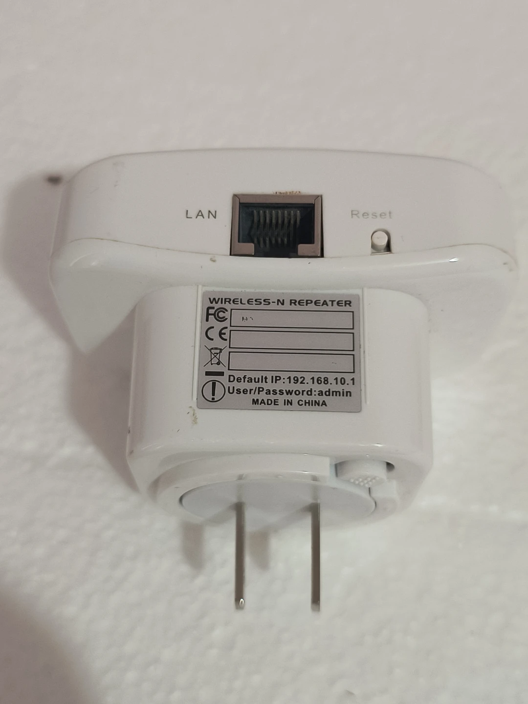 Wireless-N WiFi Repeater - photo 2