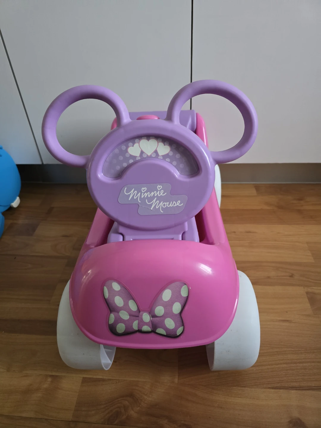 Minnie Mouse Ride-On Car