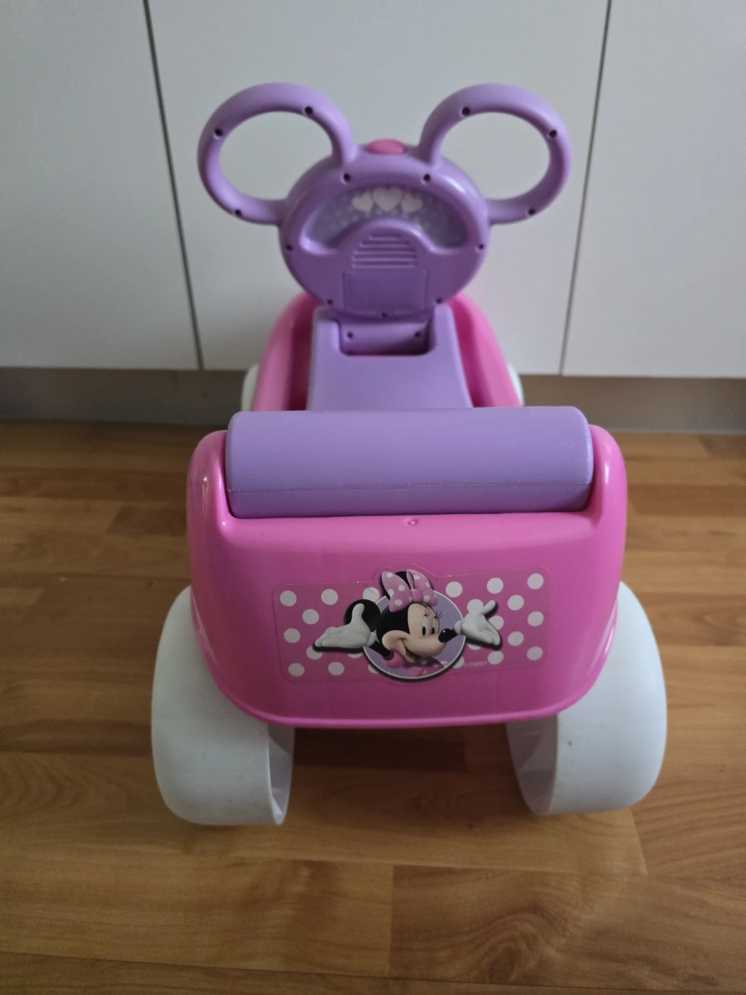 Minnie Mouse Ride-On Car - photo 2