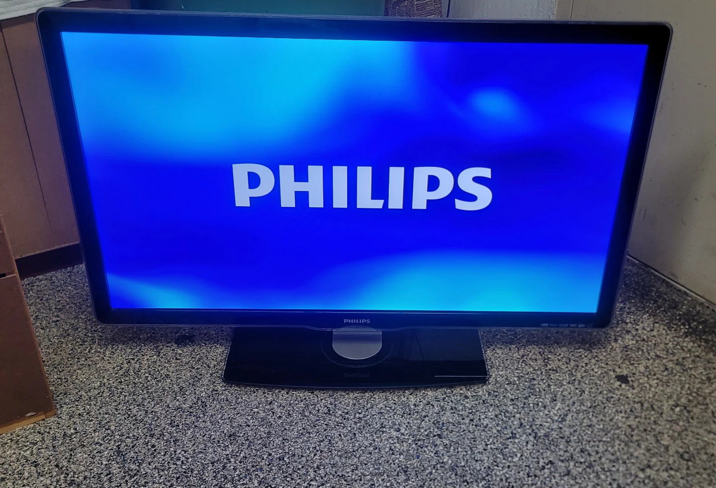 Philips 47" LED TV