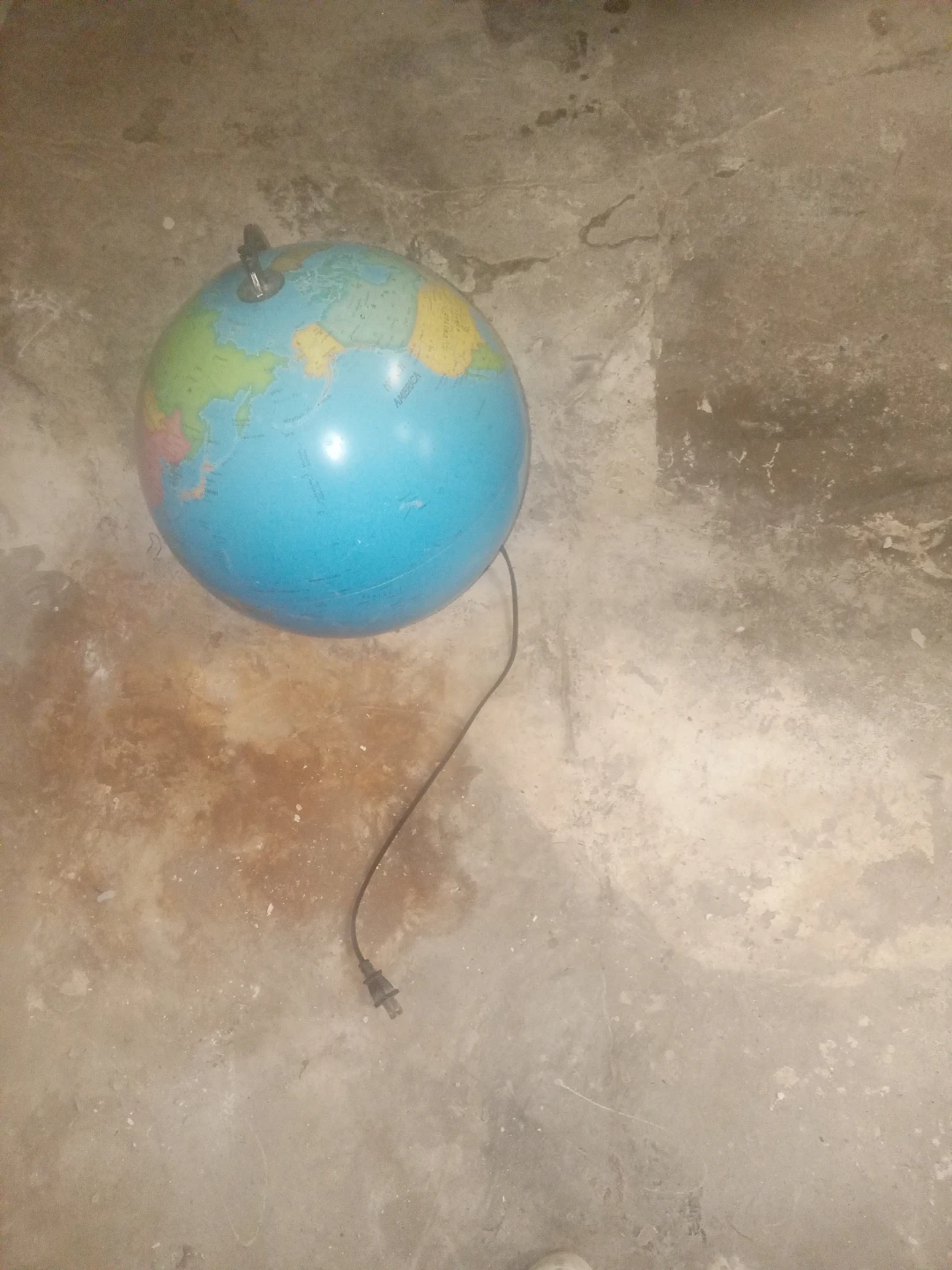 Globe that lights up (World atlas) - photo 4