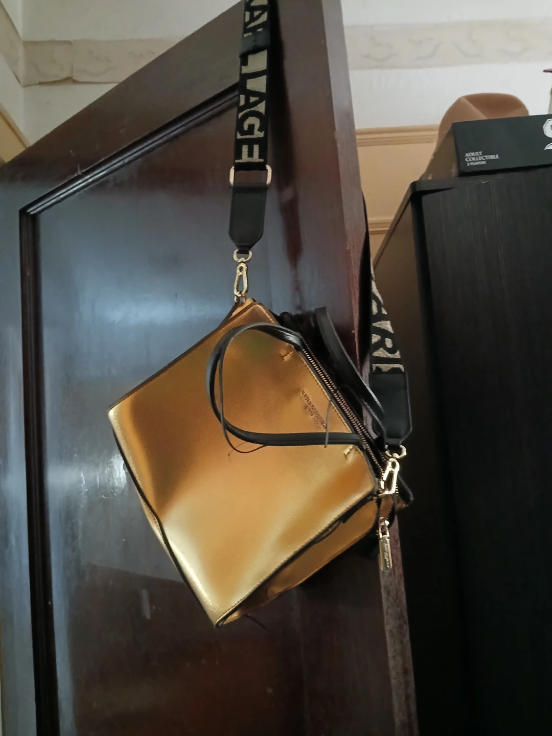 KARL LAGERFELD Gold Metallic Shoulder Bag - photo 2