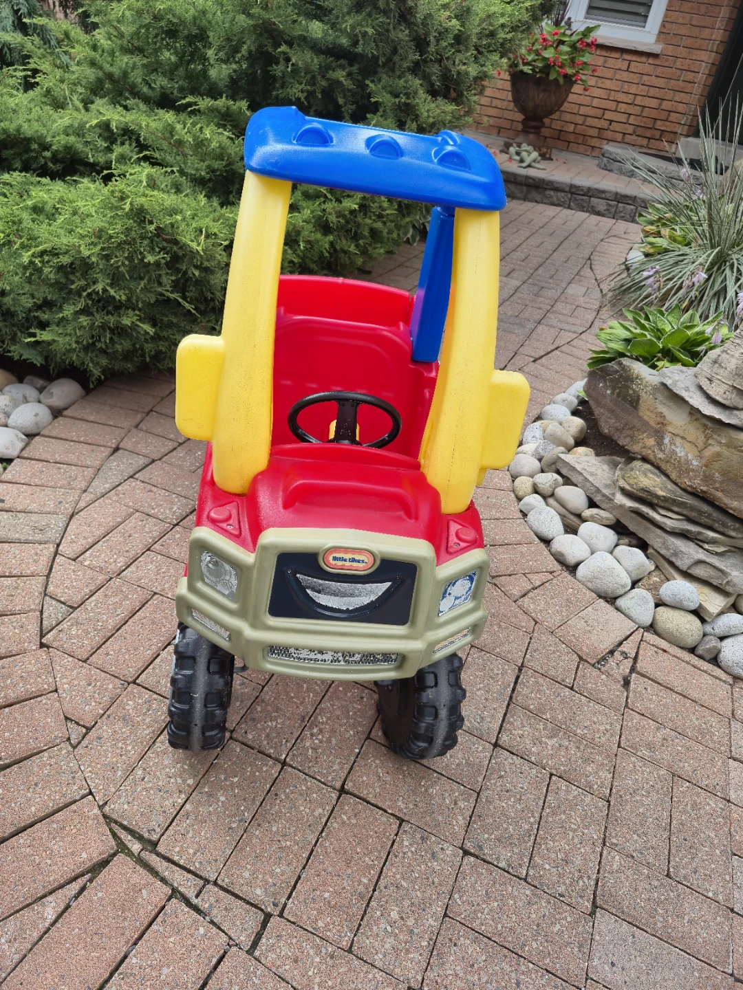 Little Tikes Cozy Coupe Ride-On Toy Car - photo 2
