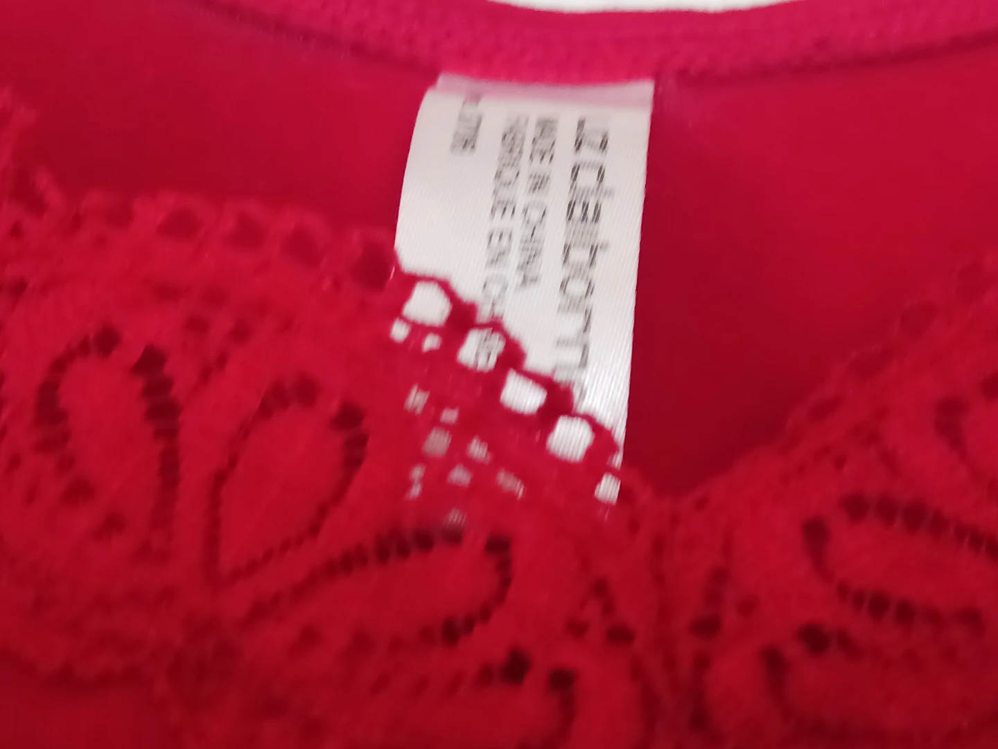 LIZ CLAIBORNE  Red Lace Trim Camisole. Size Small - photo 4