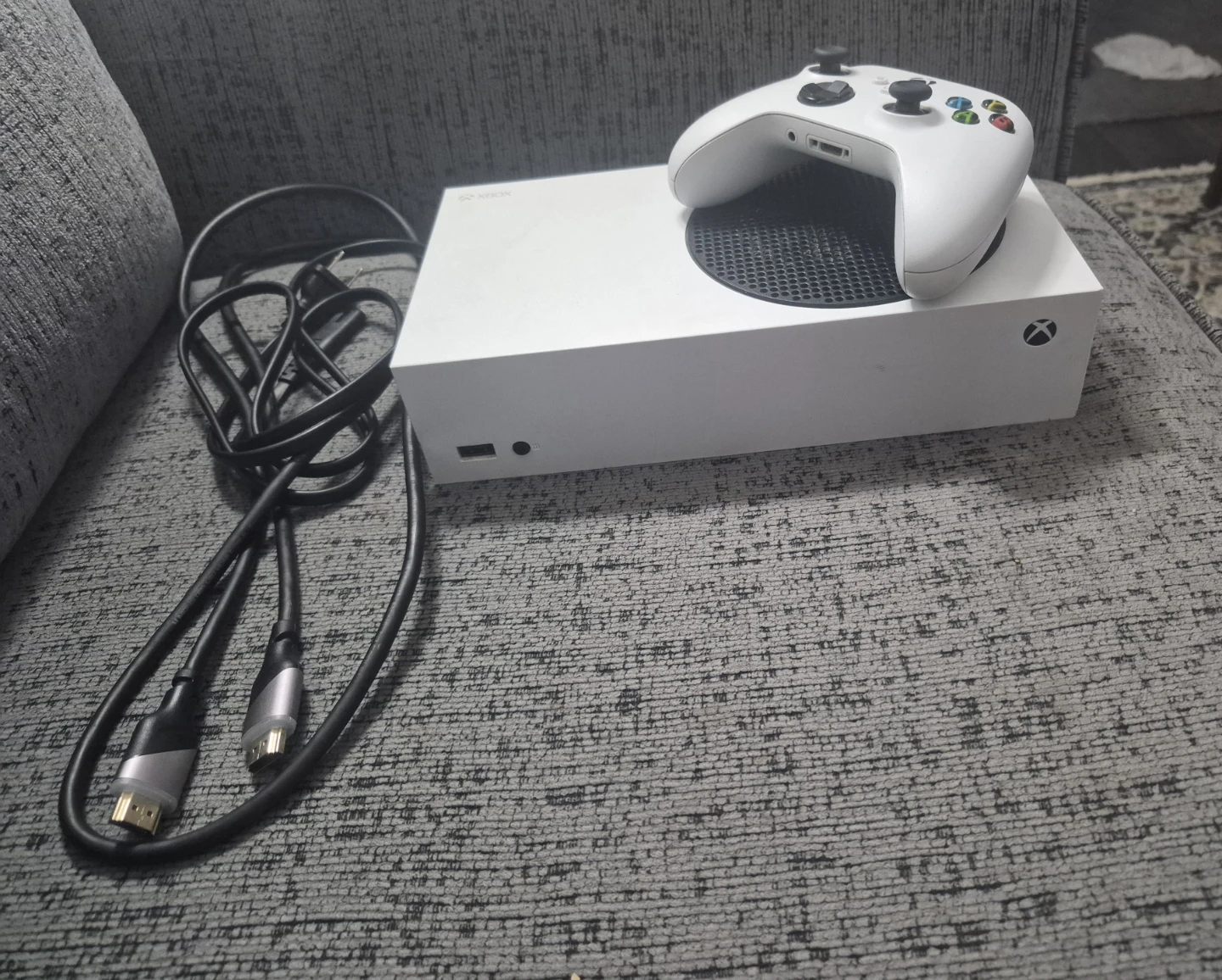 Xbox Series S 364GB – Controller & Cables Included - photo 2