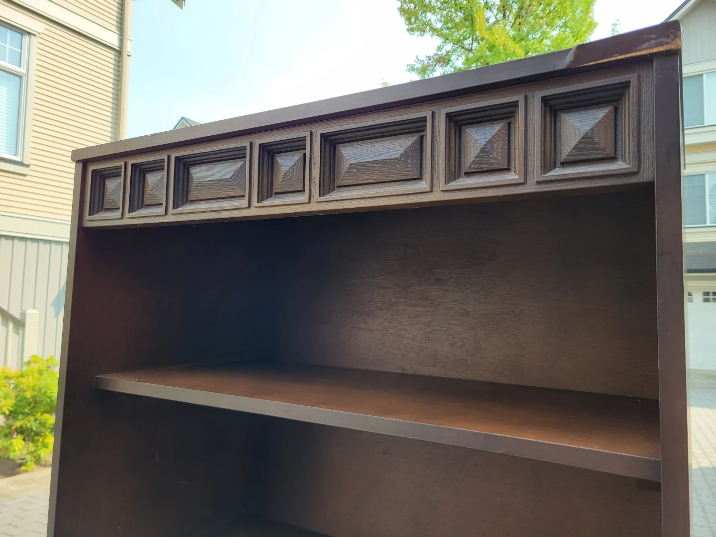 Vintage Mid-Century Geometric Carved Bookcase / Storage Cabinet. - photo 4
