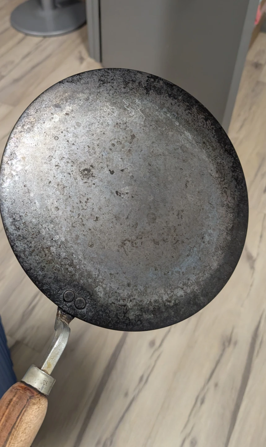Flat Griddle Pan with Wooden Handle - photo 2