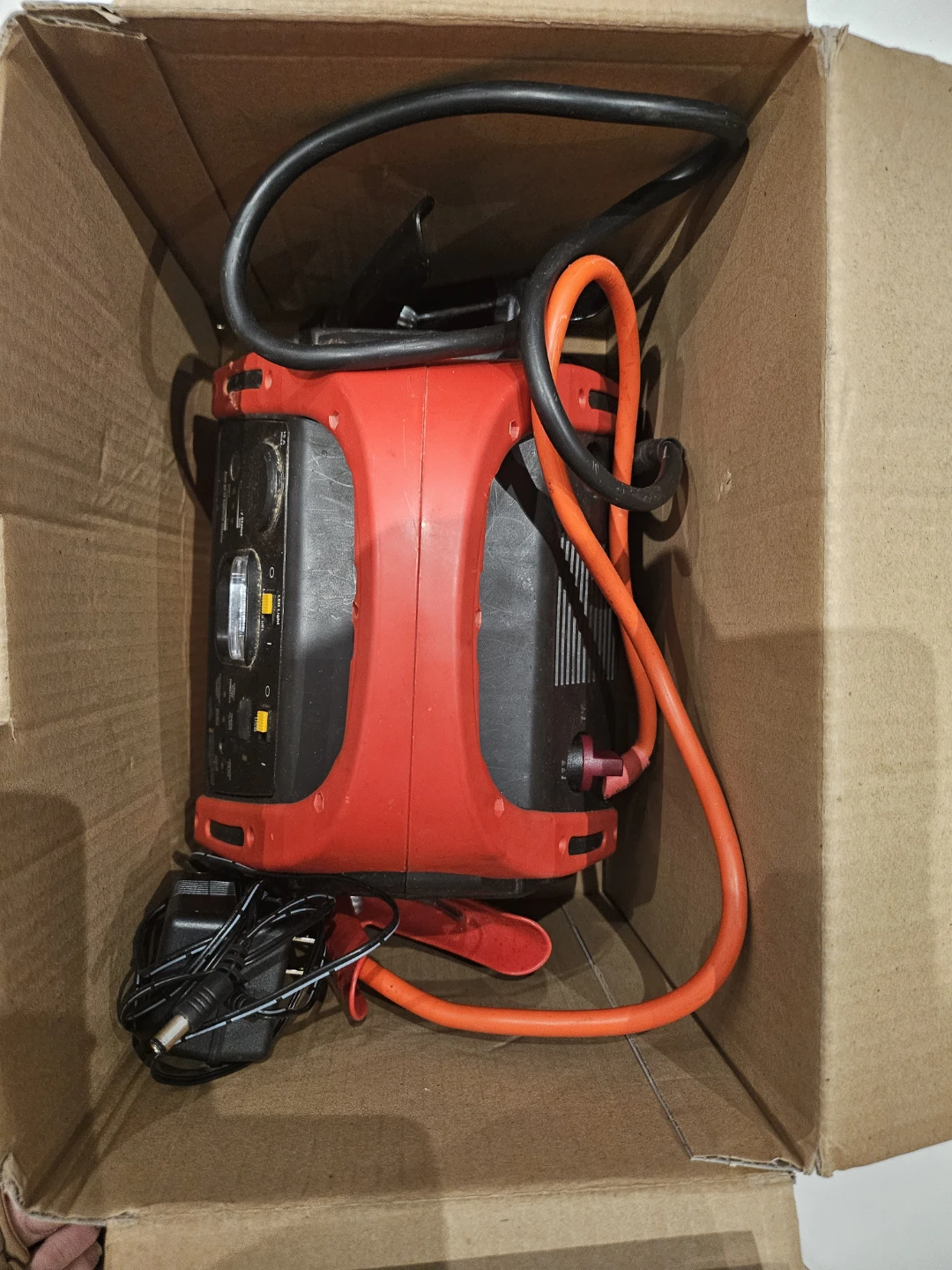 Motomaster Battery Booster Pack - photo 2