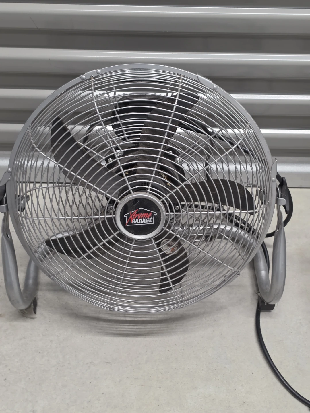 Lasko 20 inch High Velocity Floor Fan - photo 2