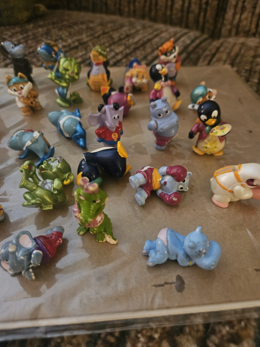 "Ferrero" Mini Toy lot of 31 1990s Assorted Animal Figurines - photo 3
