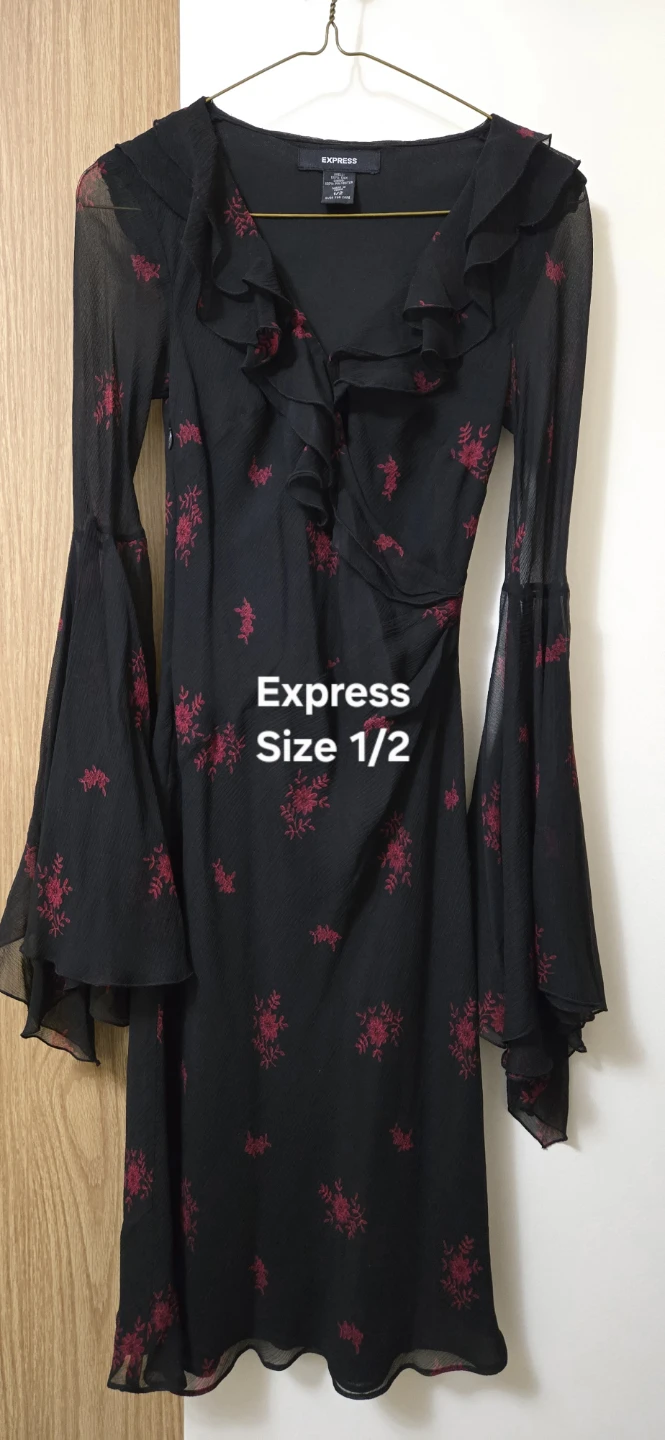 Express Black Floral Ruffle Dress Size 1/2