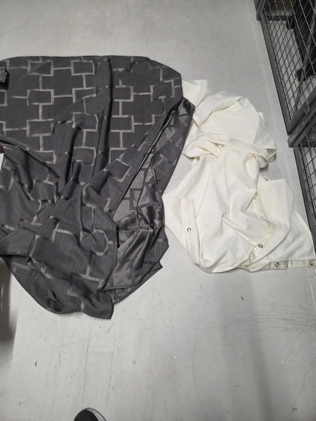 Set of two curtains - photo 2