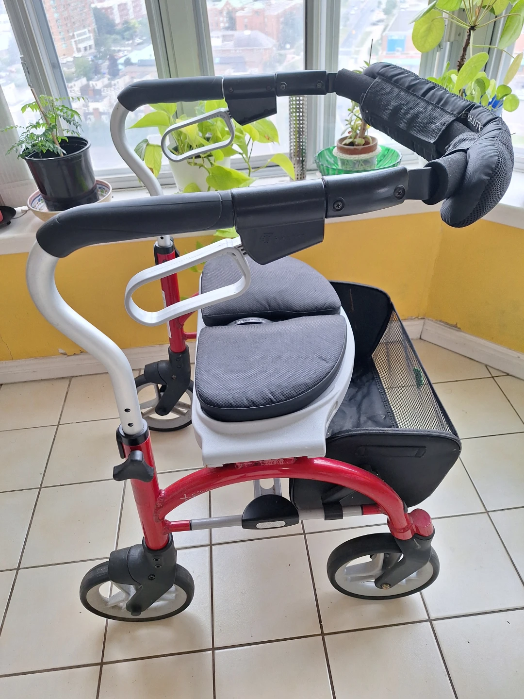 Evolution Foldable Walker - photo 3