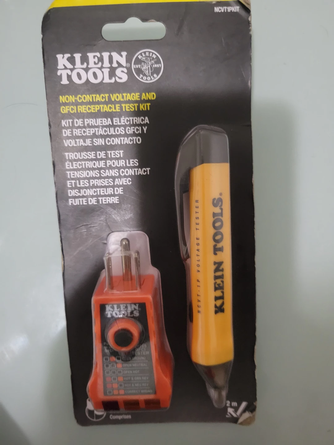 Klein Tools Non-Contact Voltage Tester Kit